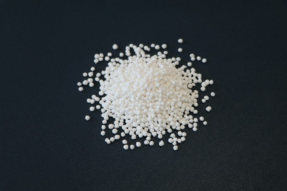 White granules of a minor detergent ingredient